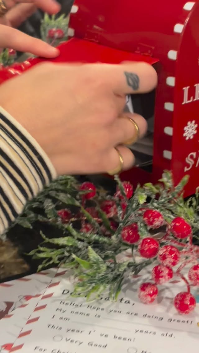 Our North Pole Express is one of our absolute highlights of the festive season. We love hearing what everyone’s been wishing for, and we thank all the mini moles who have taken time to draw us a picture ✍️🎨
Some highlights were:
A grumpy Mole 🥰
A gun🔫
A stitch 🫡
We look forward to opening it back up next year! 📮
#thegrumpymole #grumpymole #surreypub #northpoleexpress #kids