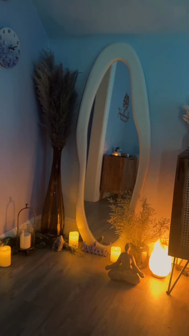 ✨ Before the year ends, choose you.
Your body has carried you through every moment of 2025 — it deserves a pause, a breath, and a reset.
At Handsight Massage, we’re here to help you release tension, restore balance, and welcome 2026 with ease. 🌿💆♀️
Book your end-of-year relaxation today — your wellbeing is the best gift you can give yourself.
#massage #veronanj #montclairnj #westorangenj #cedargrovenj
