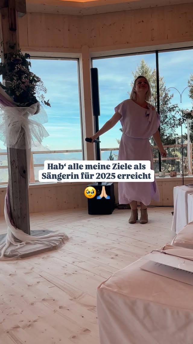 Nun denn- auf ein Neues 😂💪🏼
#sängerin #funnymemes #selbstständig #einbisschenspaßmusssein #buh