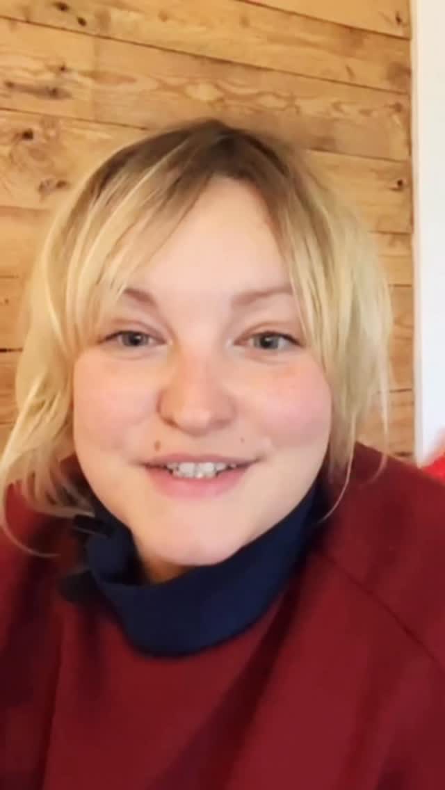 For calligraphers ready to take their skills beyond the desk!
Our Luxury Brand Calligraphy Course starts on the 26th Jan (not the 27th like Maisie says on the reel oops) and is designed for those who want to turn their lettering into real, paid brand work. We’ll guide you through how in-store events work, what luxury brands expect, how to work confidently on products and packaging, and how we select calligraphers to represent us on campaigns.
If you’ve been dreaming of seeing your calligraphy in beautiful stores and working with brands you know and love, this is where it starts.
The course Starts 26th January online
For confident calligraphers
Learn the skills needed for luxury brand events
#eventcalligrapher #professionalcalligraphy #instorecalligraphy