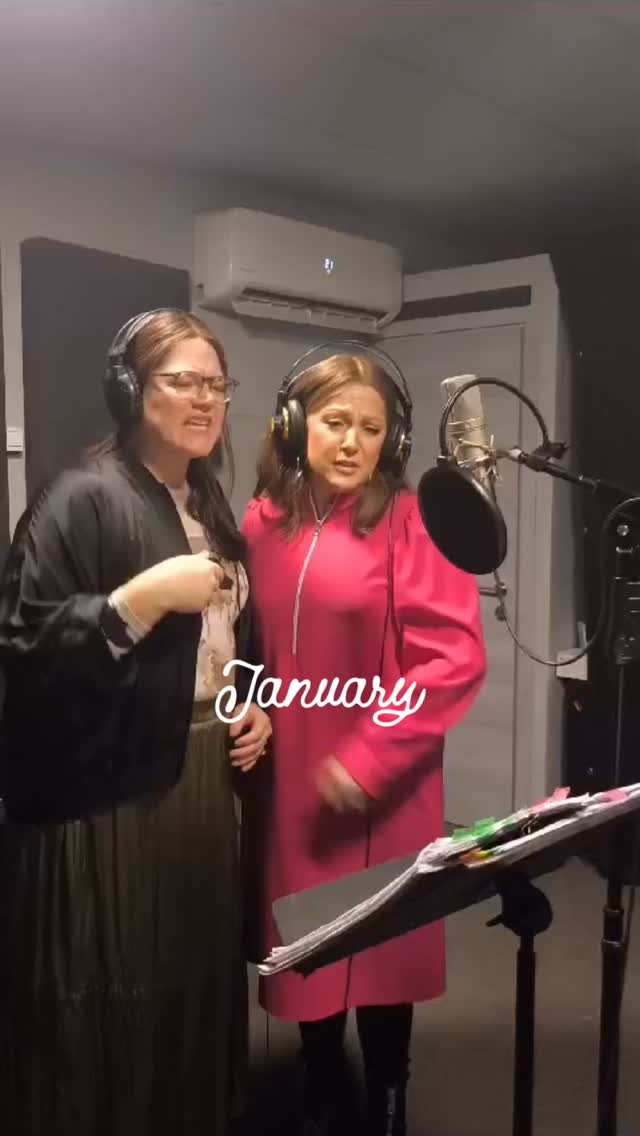 Last video = current mood 😆
But for real there’s a lot to be grateful for in 2025. Here’s to 2026 bringing the House down!
And how cute is it that @lizziserling made it into the recap so much. 💖
Not posting my kids’ adorable smushy faces here but don’t worry they would have contributed many shenanigans to this reel…