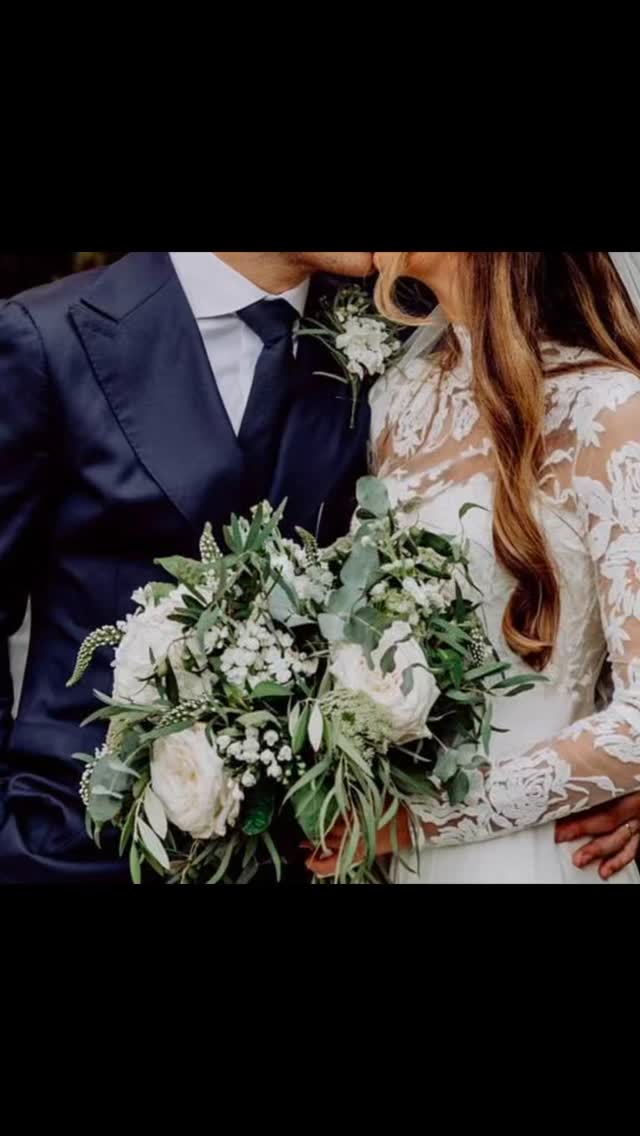 A Huge Thank you to the Incredible couples who trusted us with their special day this year! And to the talented ladies behind the scenes who go above and beyond to bring couples' dreams to life with flowers 🎉🥂 #essexweddingflorist #essexweddingsupplier #bridestobeinessex #designerflowersessex #weddingsinessex