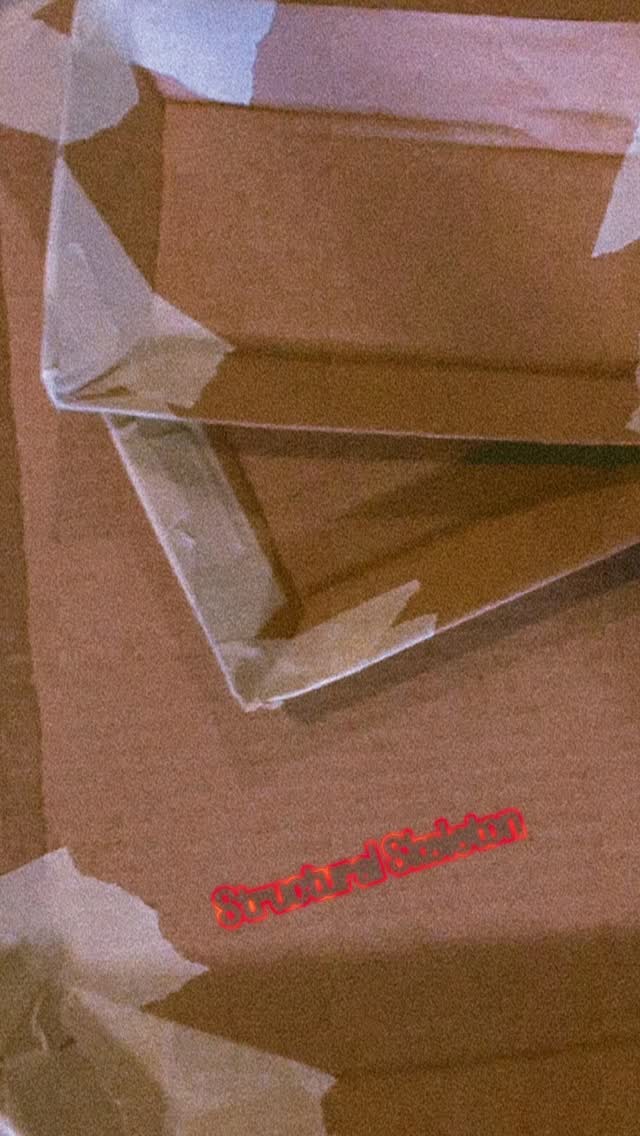 The structure of hand made paper-mache trays. I love taping the corners... I'm not sure why it's my favorite part.
These trays will be part of the display for the debut showing of this project... Night Shift Visions.
Get ready Seattle... I aim to change the art game. To cut away the noise and distraction laid out by 'Fine Art', to make art my accessible to the public and to make living by art more accessible for me as an artist.
#handmade #altart #papermache #diynotdie