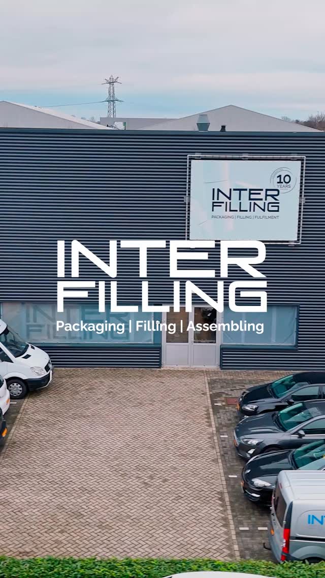 Van A tot Z.
Voor Interfilling in Nederland maakten we een professionele video van hun productieproces, van A tot Z. Dankzij een strakke planning, doordacht script en on-screen captions in drie talen (Nederlands, Engels en Duits) is deze video volledig afgestemd op een internationaal publiek.
Wil jij jouw verhaal sterk in beeld brengen?
Stuur ons gerust een DM of boek een vrijblijvend gesprek via onze website:
www.metrawhub.com
Tags:
#VideoVoorBedrijven #CorporateVideo #ContentMarketing #StorytellingVoorBedrijven #VideoOpMaat #MarketingContent #VisualStorytelling #SocialMediaContent #ProfessioneleVideo