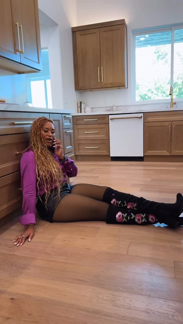 Calling up my realtor bestie like 📞
Whose mental breakdown is worse? 🤣