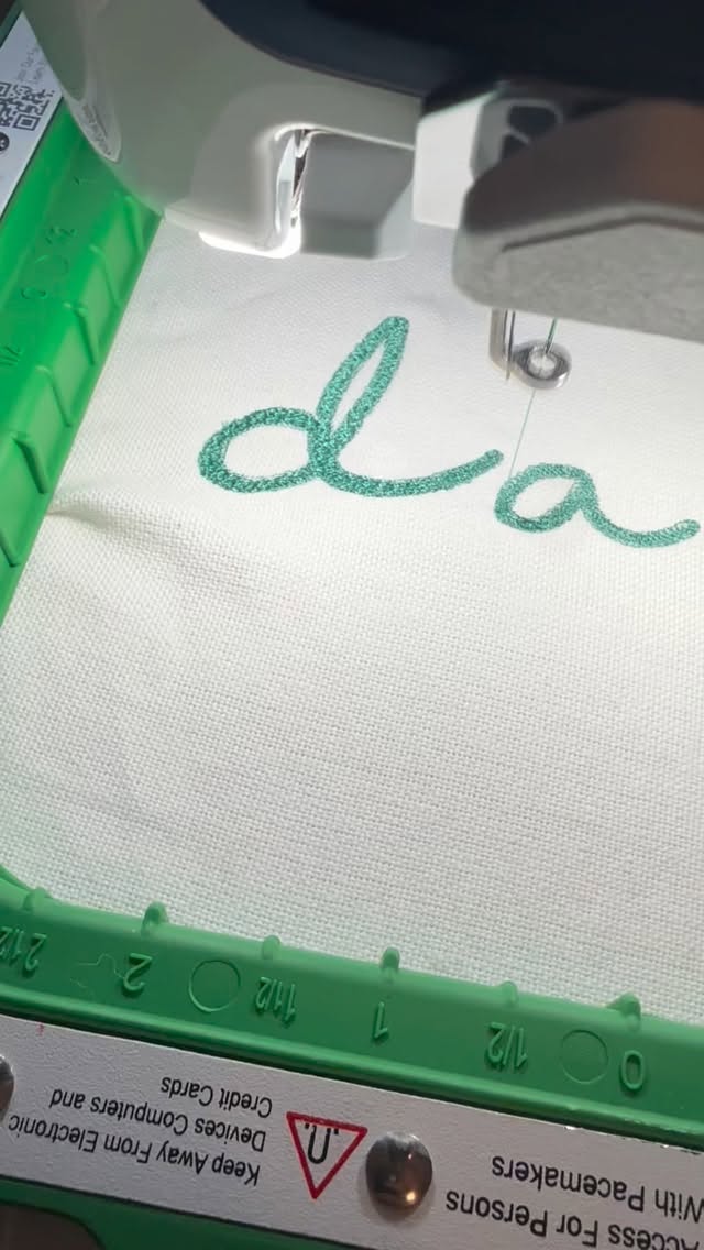 Love this new font !
#embroidery #customembroidery #riverfrontdesigncreations #personalized #monogram
