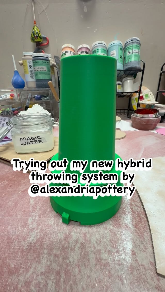 Trying out one of my hybrid throwing forms from @alexandriapotterytools
#slabbuiltceramics #3dprintedtools #wheelthrownpottery #dogsofinstagram