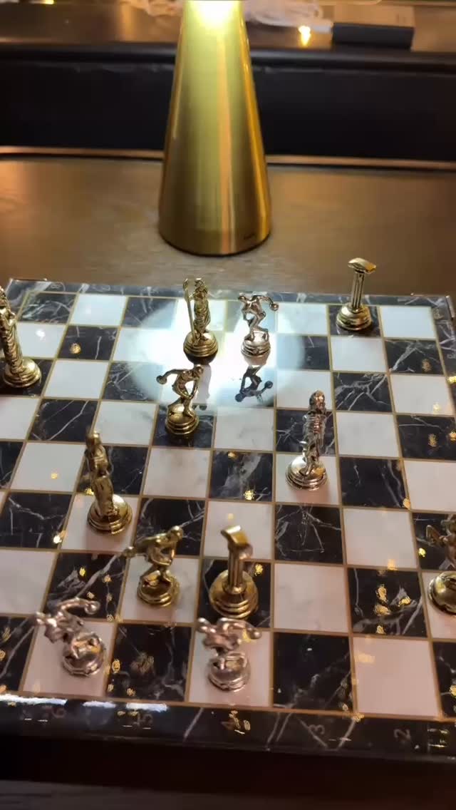 In the end, our cocktails are always the best move ♟️🍸
#RichmondBars
#RichmondUponThames
#CocktailBar
#CocktailLovers
#LondonCocktails
#ChessVibes
#Funny
#LuxuryCocktails
#DateNightLondon
#Meme
#EveningVibes
#BarLifeLondon