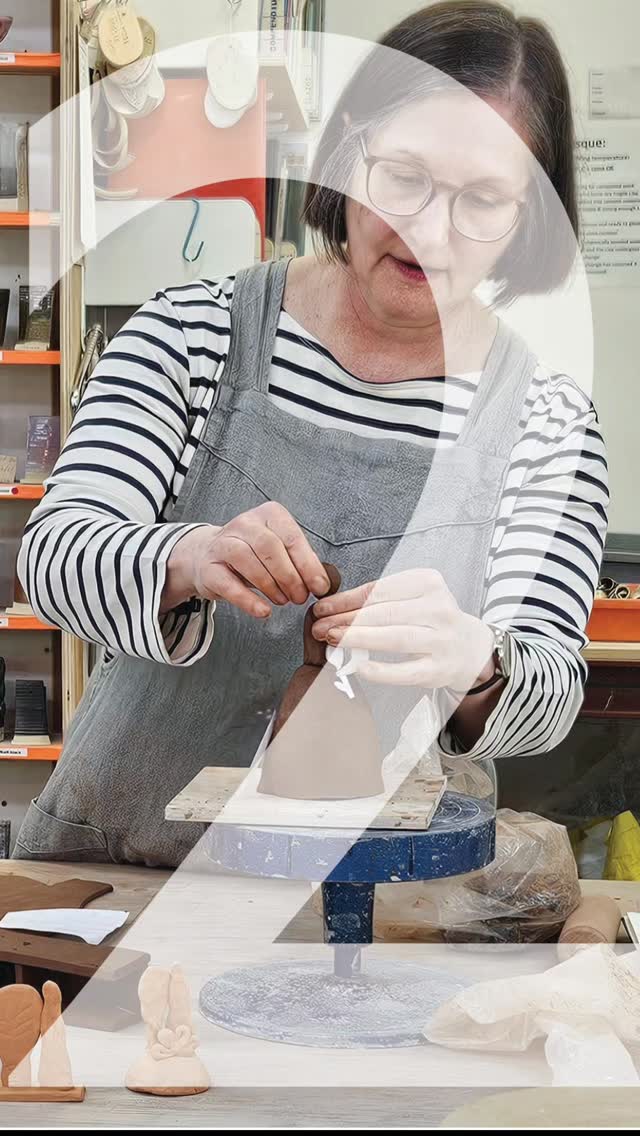 Happy New Year!
2025 was a lovely year at the studio and we're really excited for 2026, our 9th year as Eastbourne Studio Pottery - where did all those years go!!!
We had a fantastic line-up of visiting artists leading weekend workshops in 2025, generously sharing their knowledge, skills and experience - it was a complete privilege and joy to work with them
@louisataylorceramics
@peggy_poppleton
@sara__howard
@belen.ceramics
@kateschurichtceramics
@allen_celia
@danthepot
@cadi_f
@susanhallsceramicsuk
@processclub
For 2026 we start the year with @blue_whale_pottery guiding us through the magical world of glaze making
At the end of January we welcome back @emmacarlow for a two day exploration of pattern and design using slip and stencils to create a panel composed of 15 tiles
@sussexkintsugi joins us in February to teach us the visible mending technique of Kintsugi
In March @susanagarciaceramics will guide us through the process of adding colour to porcelain ready to make a variety of pieces with nerikomi
Also in March, with @jitkapalmer we will be exploring expressive and figurative painting on ceramic forms
@ceramicsbyclaire gives a masterclass on texture in April and @elainebolt returns with her wonderful porcelain sculptures inspired by natural collections in June
All workshops with spaces are available to book online