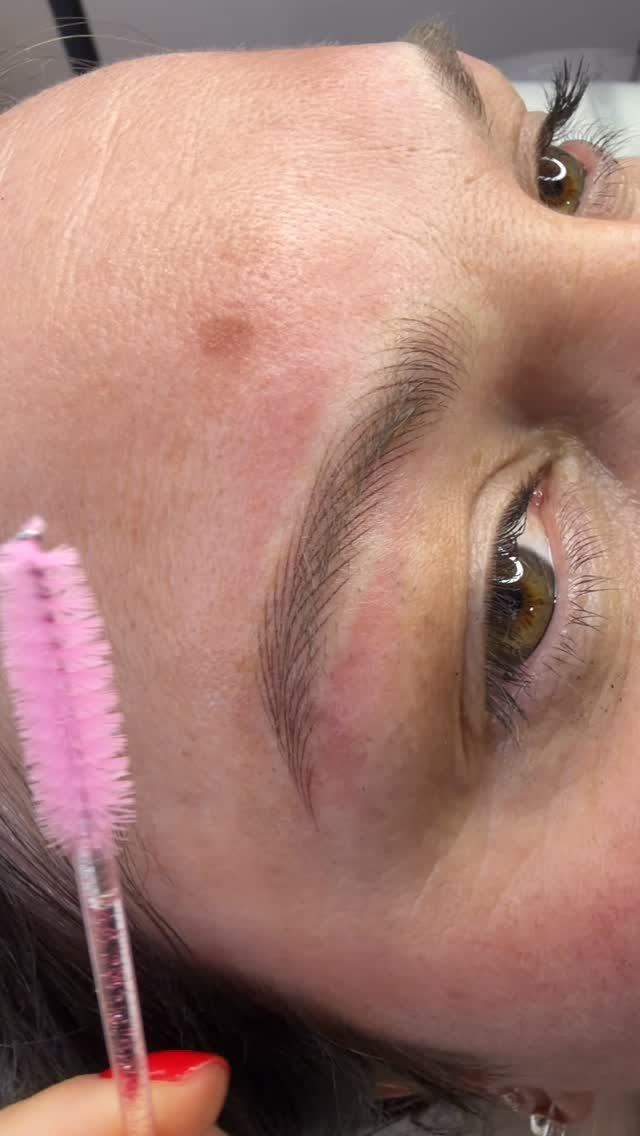 #blushhairstrokesbrows freshly made #wellingtonnz #eyebrowtattoo #hairstrokeseyebrows