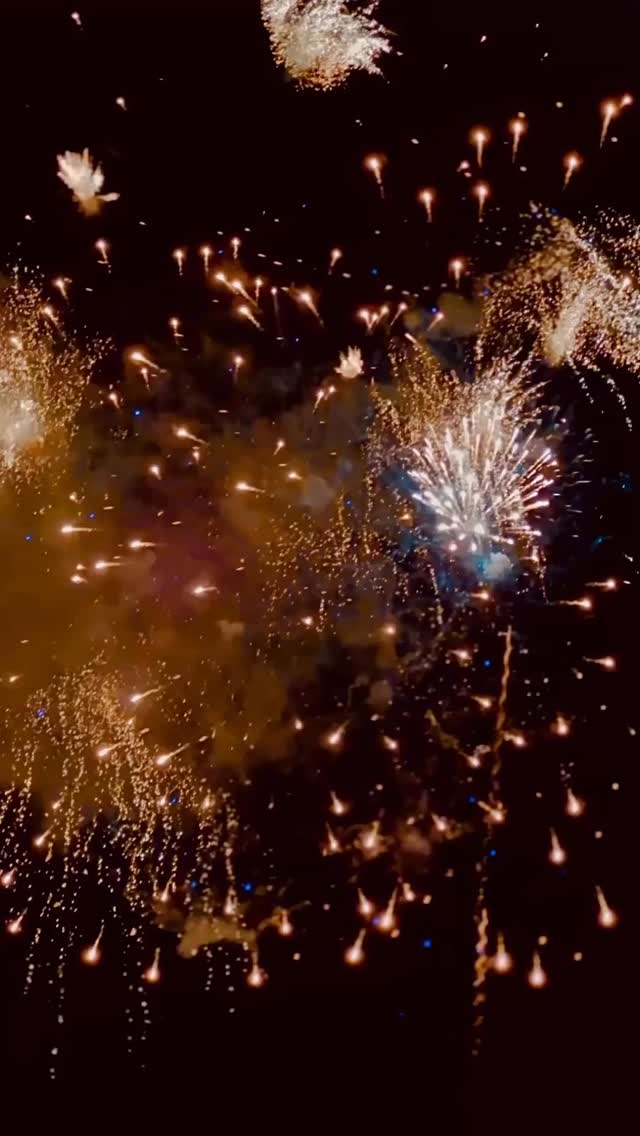 CYCLELEC vous souhaite une excellente et heureuse année 2026 !!! 🥳🥳🥳 #happynewyear #2026