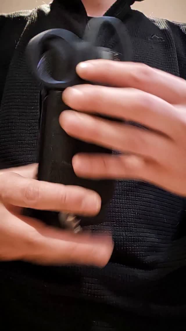 Porte Garrots Molle v2 🇨🇵
Fixation verticale et horizontale
Rangement pour gants
Système réfléchissant amovible