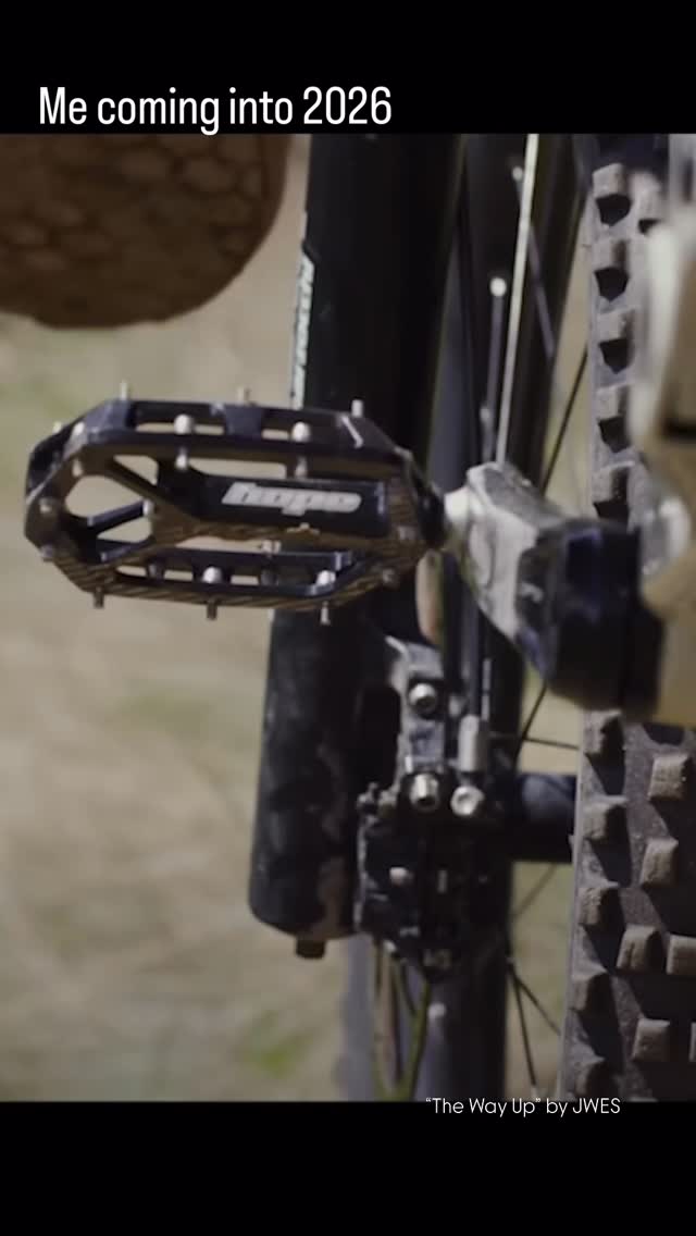 Sending into the new year with Rider @vinny_t_ confidence.#fullsend #freeride #newmusic #jwes #edmdrop