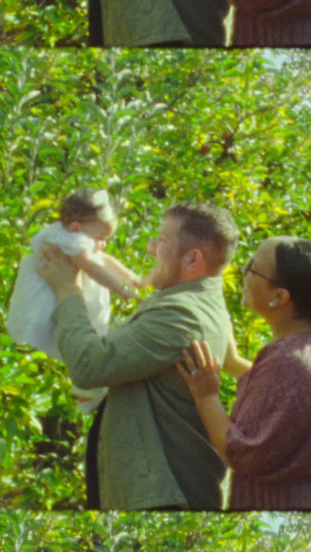 And then 3 became 4 🤎
#Super8 #FamilyFilms #LifestyleVideography #BirthAnnouncement #GrowingOurFamily