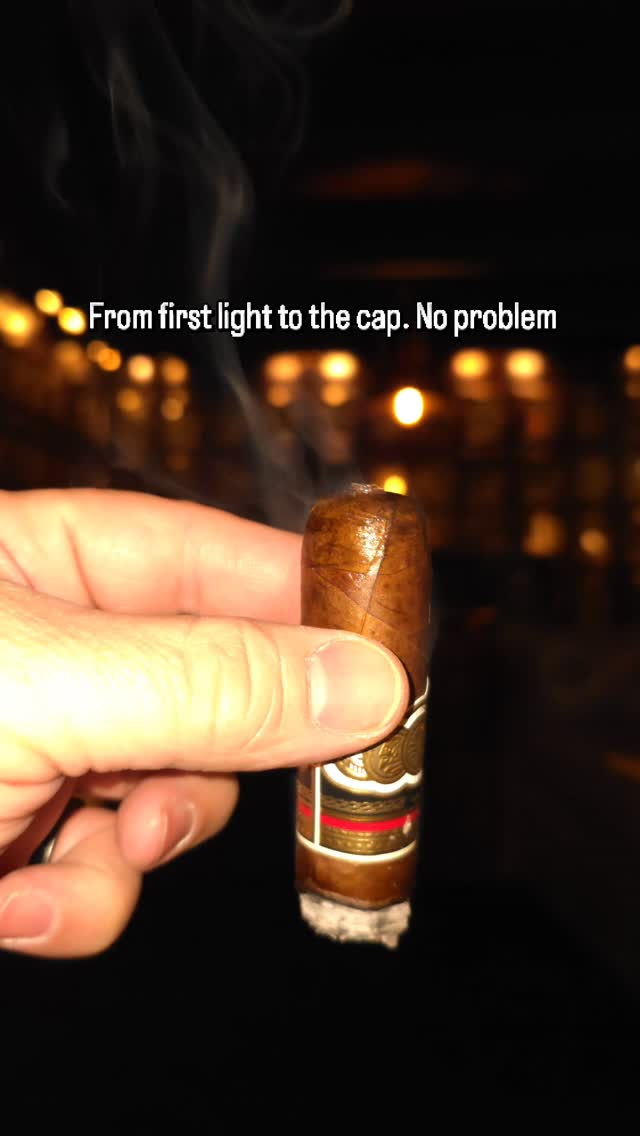 #SmokeBreeze #CigarShop #CigarRetail #CigarBar
#SmallBusinessUSA RetailDisplay InStoreDemo
CustomerExperience CigarAccessories SmokeControl