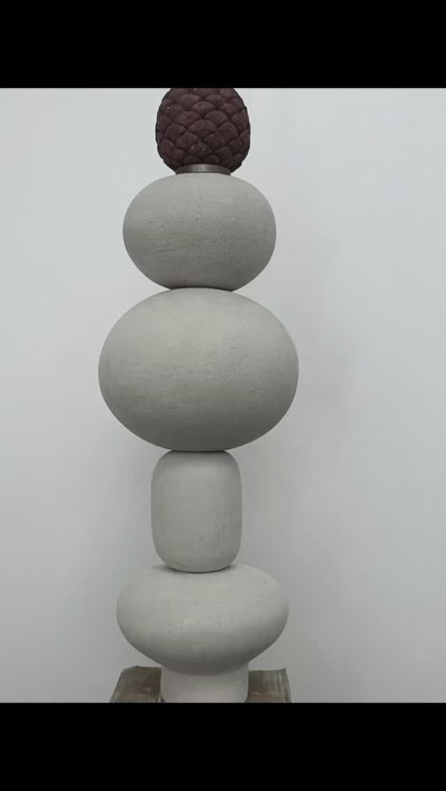 Wellcoming 2026 🖤🩶🤍
#art #sculpture #marbella #artstudio