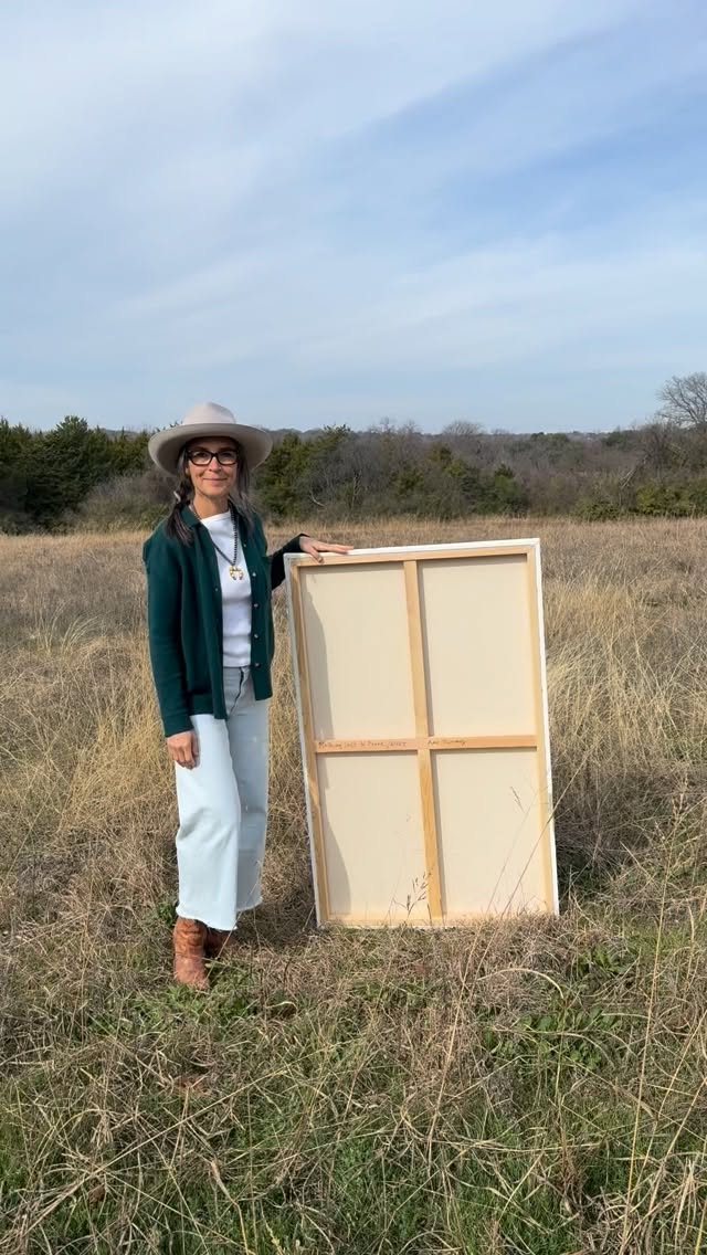 The new year is freaking awesome! I seriously believe this may be my best year yet! I'm so excited about so many things. Feeling so much gratitude today for so much. 🤍
#texaspainter #paintingreveal #folkart #art #followme