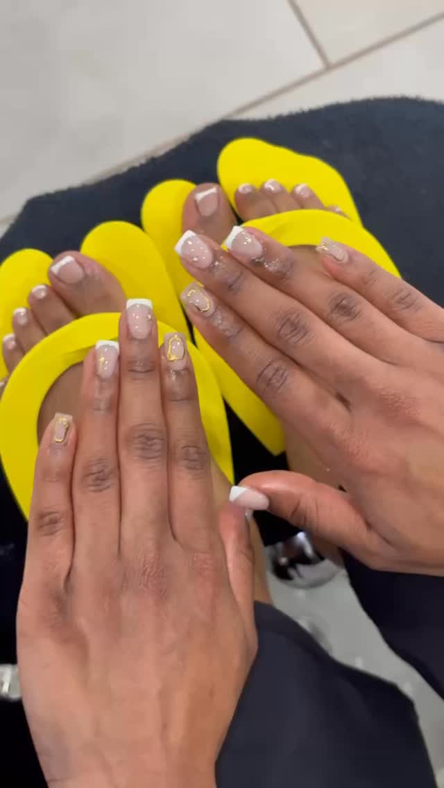 New year, new clients ✨
Book your experience at #brownsugarnailspa 💅🏾
#LuxuryNails
#frenchies
#pedicure
#NailInspo