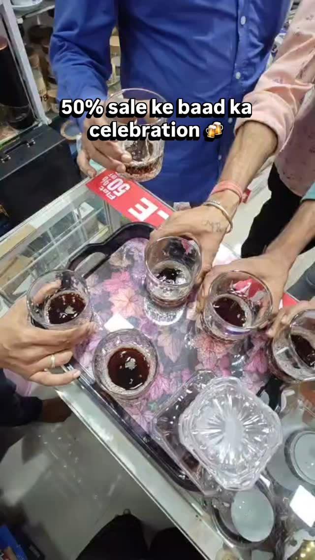 expectation: imported whiskey 🥃
reality: thums up 🥤
to buy decanter set, dm us now 📩
Krishna Crockery – wholesale & retail
#expectationvsreality
#reelsindia
#decanterset
#crockerybusiness
#krishnacrockery