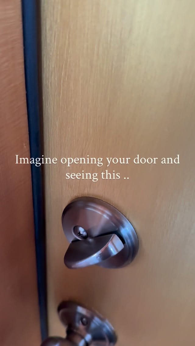 Some homes surprise you the moment you open the door ..
I hope this year brings you moments — and homes — that feel just as special.
#seattle #seattlelife #boathouse #waterfrontliving #lifestylerealestate