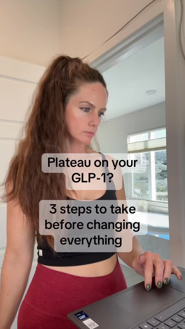 Plateauing on your GLP-1? Start here.
1. Is it a true plateau?
No change in weight or measurements for 3–4 weeks. Not a few days. Not one off weigh-ins.
2. Track intake for one week, no judgment
You may be consistently under ~1200 calories and under-fueling,
or you may be eating more than you realize and not actually in a deficit.
3. Don’t panic. Make 1–2 strategic shifts
Add ~2,000 steps per day, nail hydration and electrolytes, or distribute protein more evenly across meals.
Make the change, hold it, and observe.
Plateaus are frustrating but normal.
Start here, then grab my free plateau checklist in my bio.
#GLP1Support
#GLP1WeightLoss
#WeightLossPlateau
#LoseFatKeepMuscle
#GLP1plateau