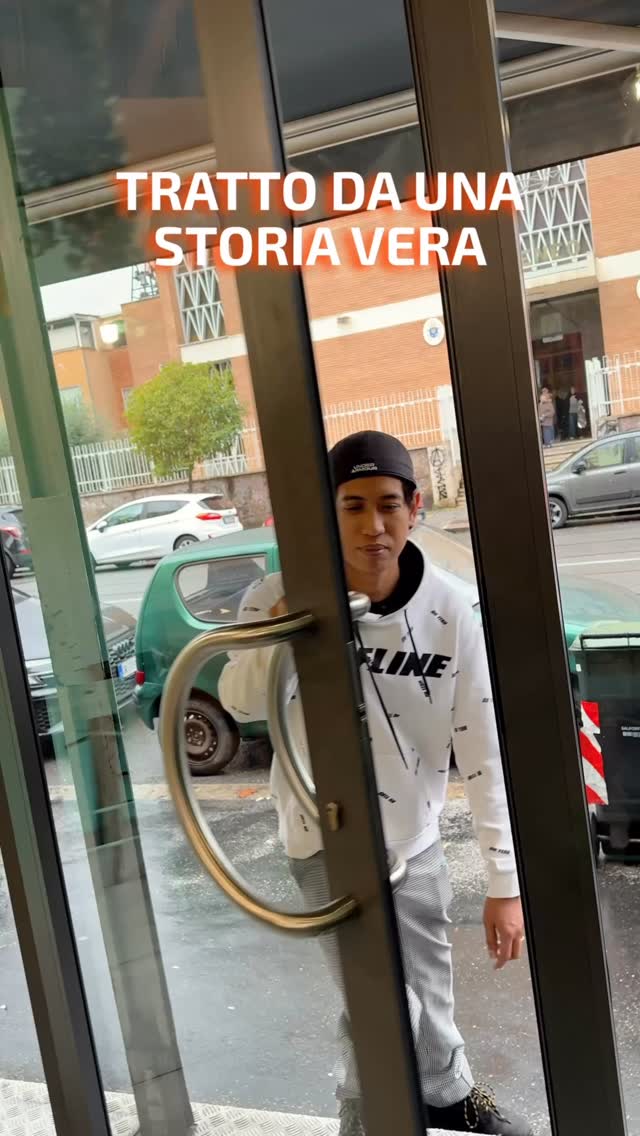 Nuovo anno, stessa storia 😂
Ci dispiace ragazzi, il caffè non lo facciamo… però se voleste ordinare nachos, burritos, tacos, pokè e fritti, siete nel posto giusto!
Da Mr Tabù tacos e burritos li componi tu! 🌮🌯
📍Centocelle: Via dei Castani 304
📍Ostiense: Via Pellegrino Matteucci 17
🎥: @smmackstudiosrl
.
.
.
.
.
#cucinanatexmex #mangiarearoma #texmex #ristorantiroma #cucinamessicana