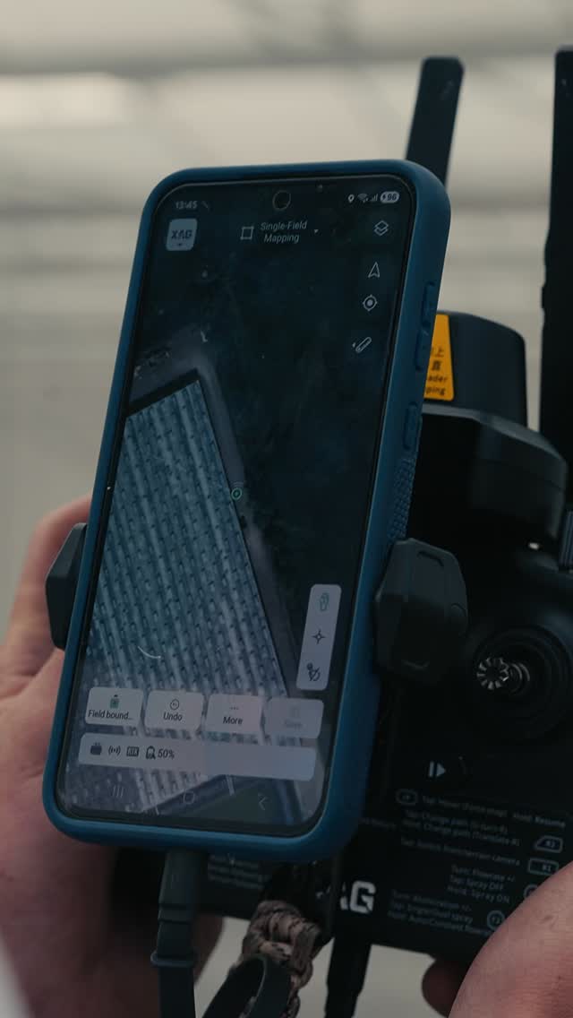 A job which used to take weeks now takes hours.
Cleaning at height made safe & easy with HighVantage!!
Contact info@highvantage.co.uk for a personalised quote.
#highvantage #spraydrones #xag #xaguk #horticulture #innovation #britishgrowers #britishgrowersassociation
