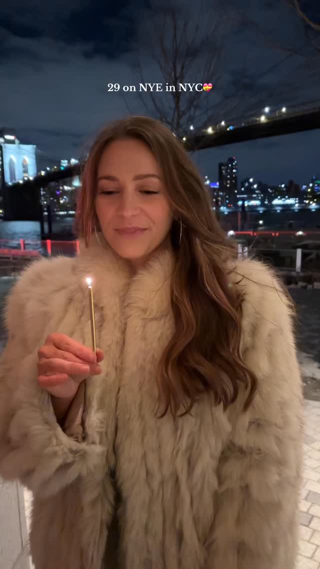 This deserved a spot on the gram🥲💝 #birthday #bday #nyc #nycphotographer