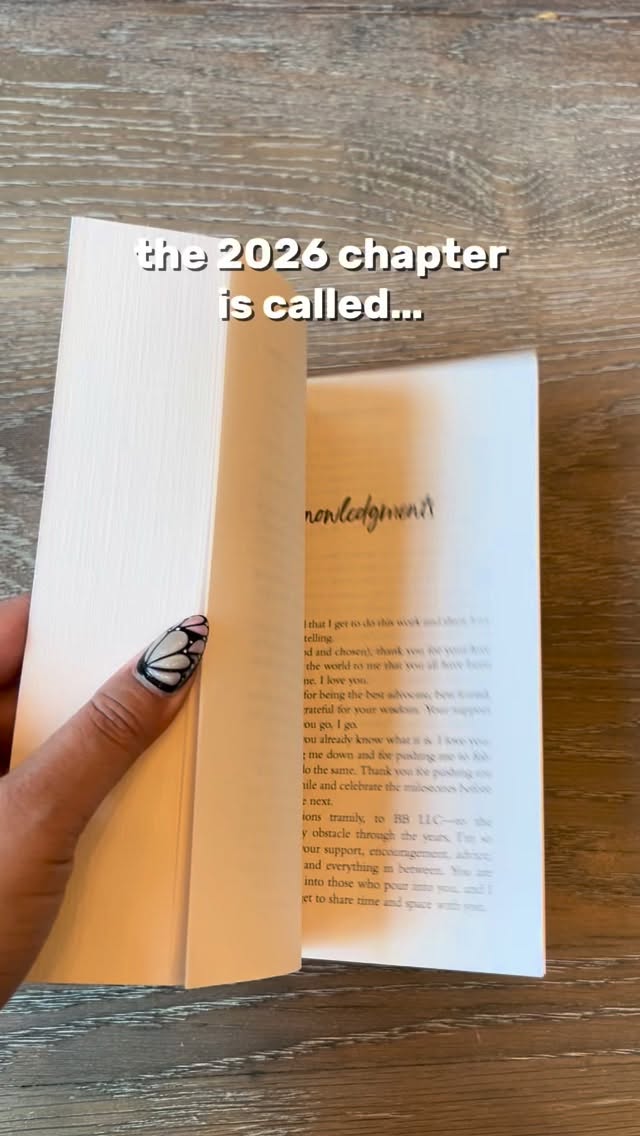 Each year I choose a word to set the tone for the year. I make it my mantraāmy meditation that I return to to maintain perspective and focus. Last year was HARVEST. The year before was FAITHFUL. This year, the word that kept coming to the forefront of my mind was EASE, and I think itās just right for some of the changes Iāve been preparing for. More balance, more rest, more mindful, more boundaries⦠more exploration, more intention, more sunshine⦠more soft life, more EASE. #wordfortheyear #resolution #mindset #authorsoftiktok