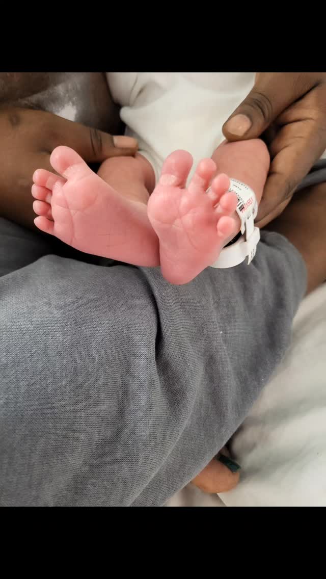 Thank you all for reaching out yesterday. We delivered a new car seat, and Mommy and baby boy are going home shortly!
#thisisourcommunity #wetakecareofourown #CartersHouseCares