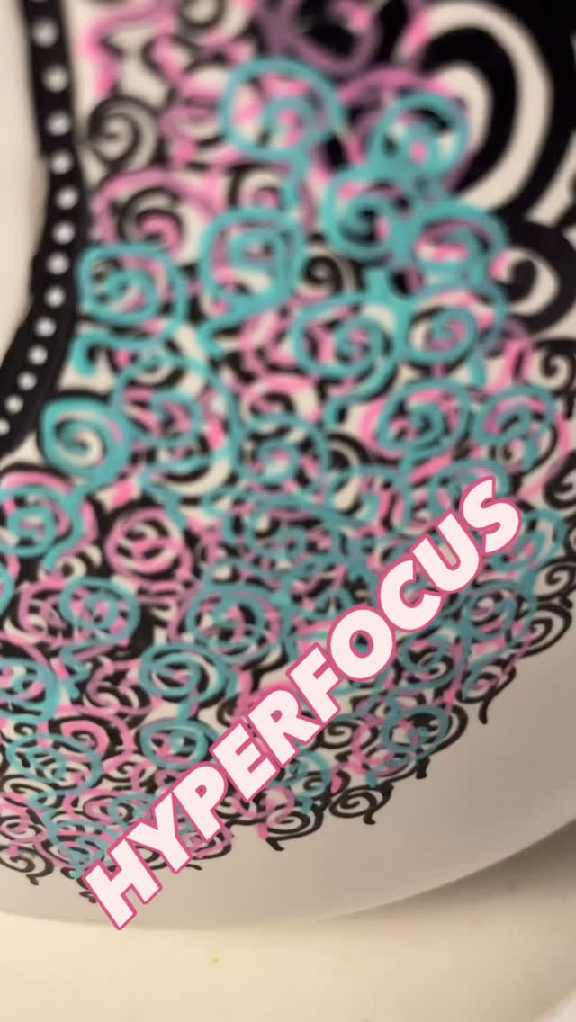 HYPER-FOCUS☮️❤️🤟
Another funky vase 😝
I love what I do & you should too. Find your passion & run with it. Run free & see what you create. It’s MAGIC ❤️
‘Follow Your Dreams’
JP2026
#Passion #artlife #letrip #followyourdreams