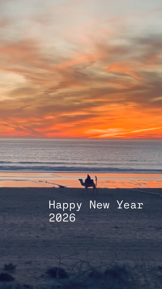 Happy New Year. May this year be filled with adventure and lots of laughs. #livethelifeyoulove