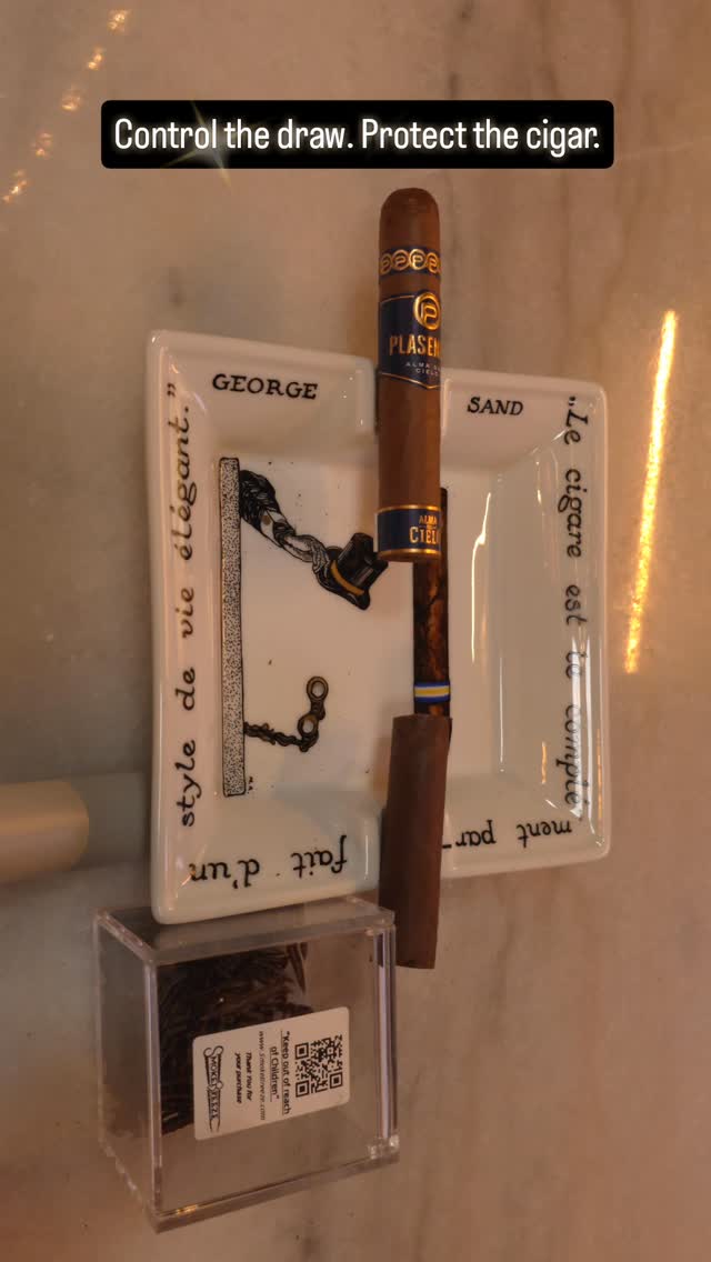 #USPatent
#CigarShop
#CigarRetail
#CigarBar
CigarLoungeLife
SmallBusinessUSA
RetailDisplay
InStoreDemo