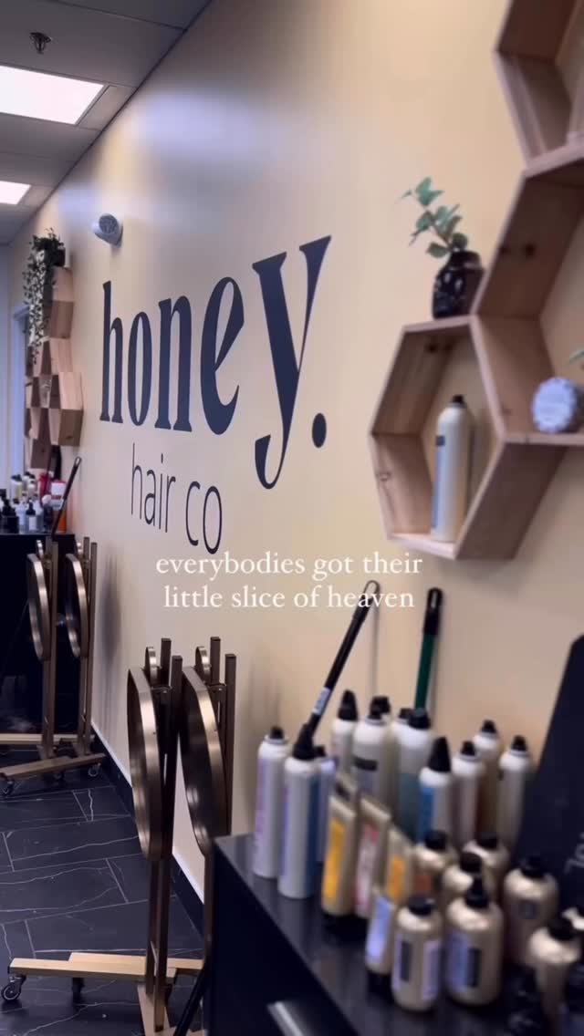 here’s to another incredible year 🥂🎊