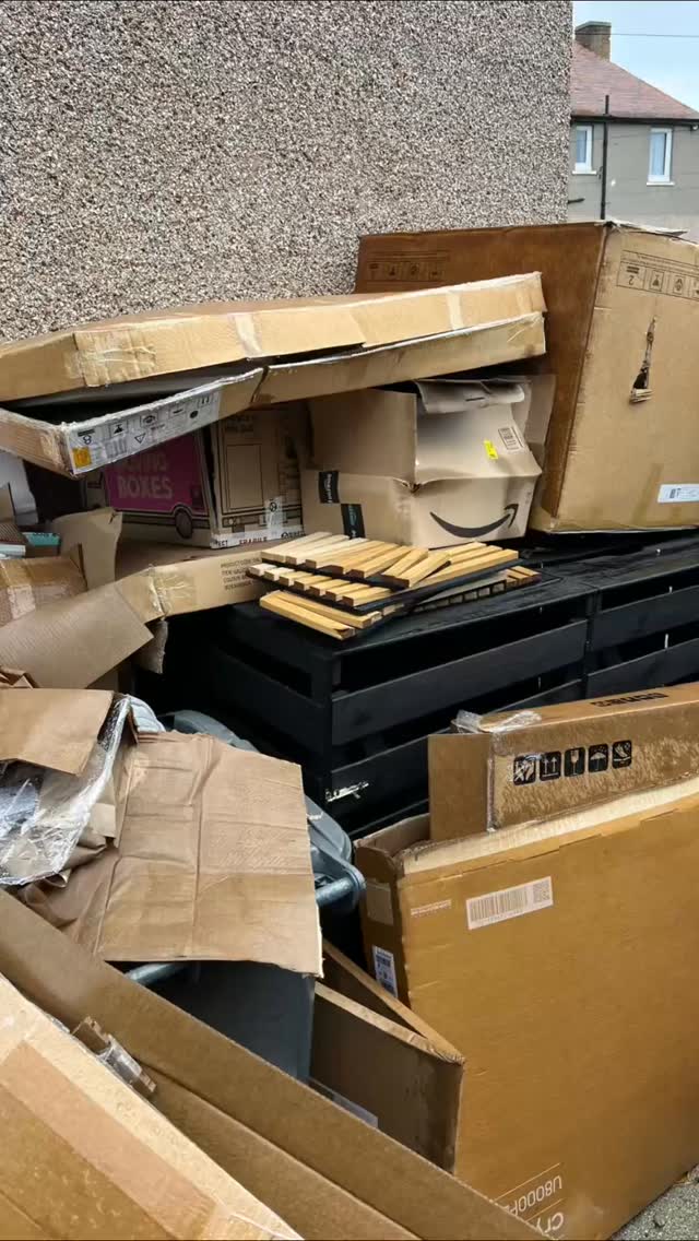 Proof that a good clear-out changes everything 👀
These before & afters never get old.
Same-day collections, professional service, done properly.
#wasteremoval #beforeandafterreel #edinburgh #wasteremovaledinburgh #localbusiness #clearingout #professionalservice