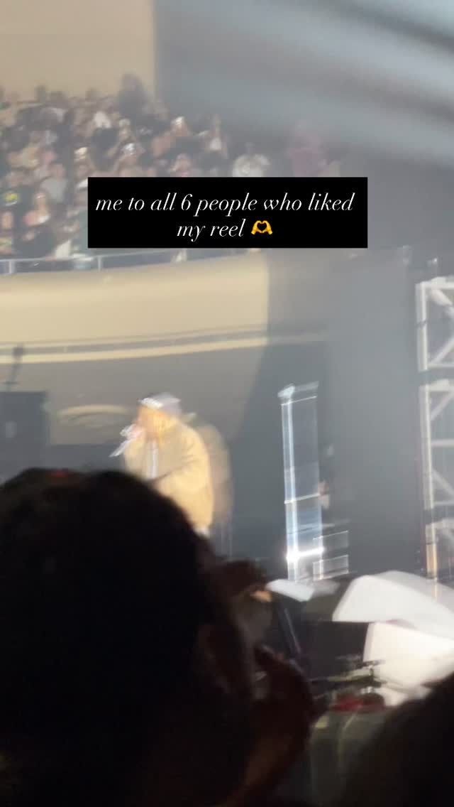 👽For real, thank you for being here 💌
#youngmulababy #weezyfbaby #therapist #creativelife #gratitude