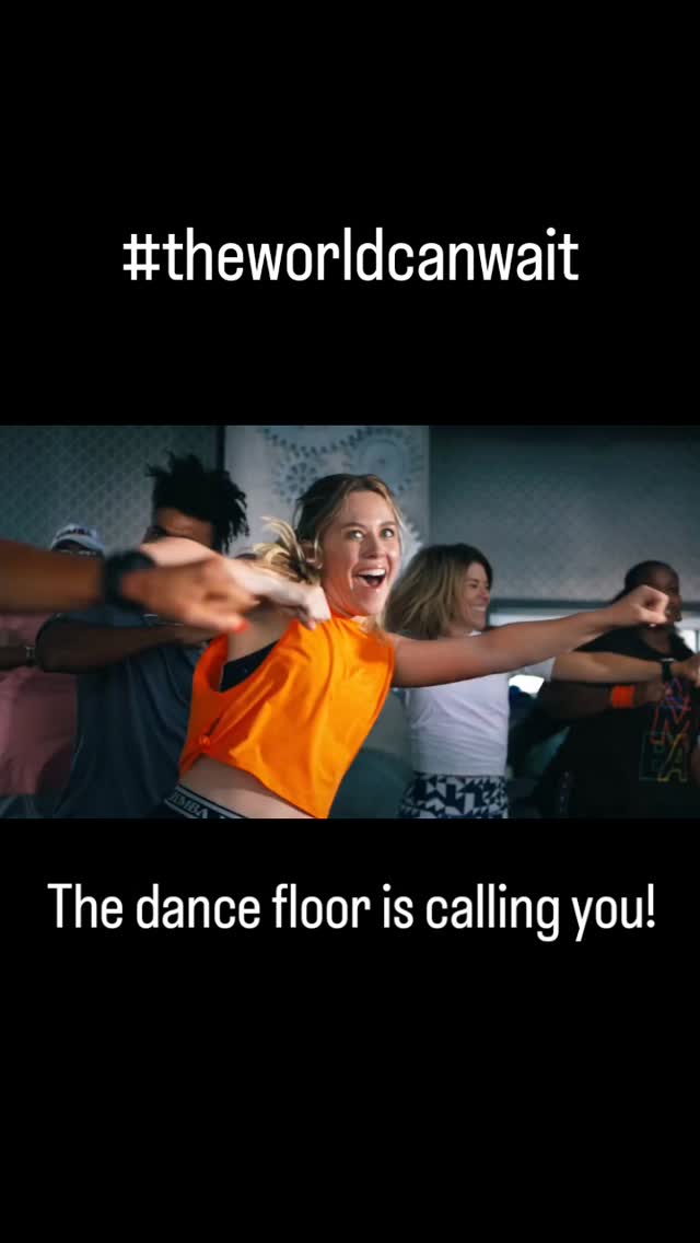 Zumba Party is on!
📽️@zumba
#dance #zumba #theworldcanwait
