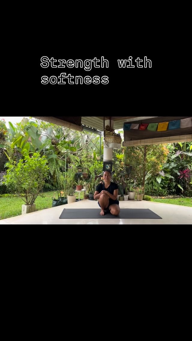 This practice for those who want to feel present in their body again, not to perform in it.
We build strength while staying kind to the nervous system.
Join when your body says yessss
Let's practice with me
#yoga #asana #yogainubud #ubudyogateacher #bali