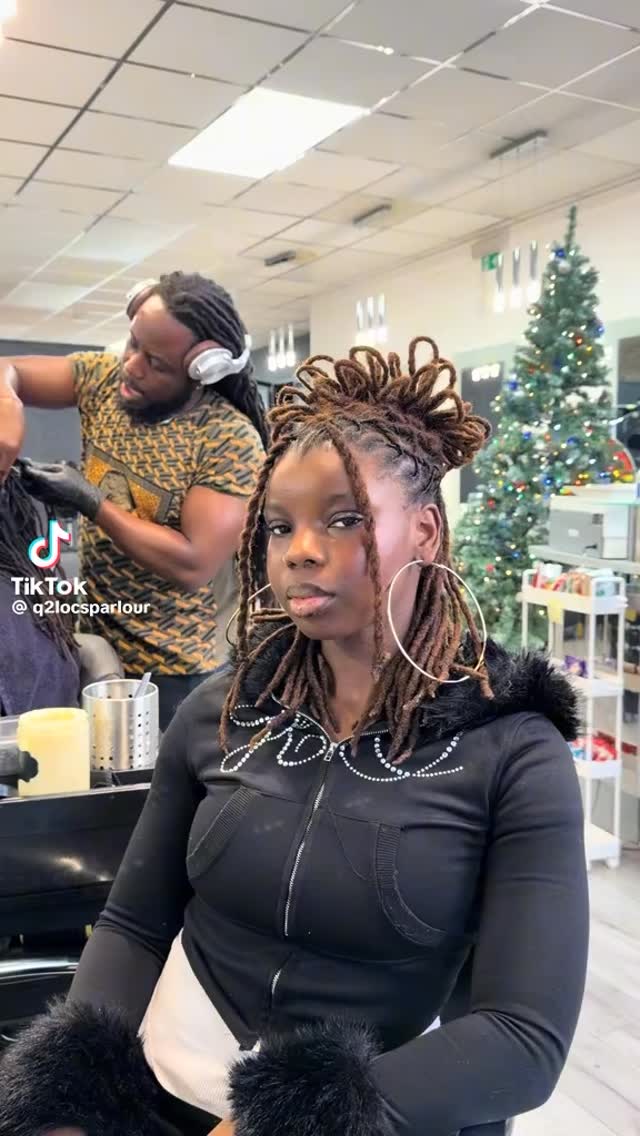 #q2locsparlour #locjourney #locs #locgoals #london