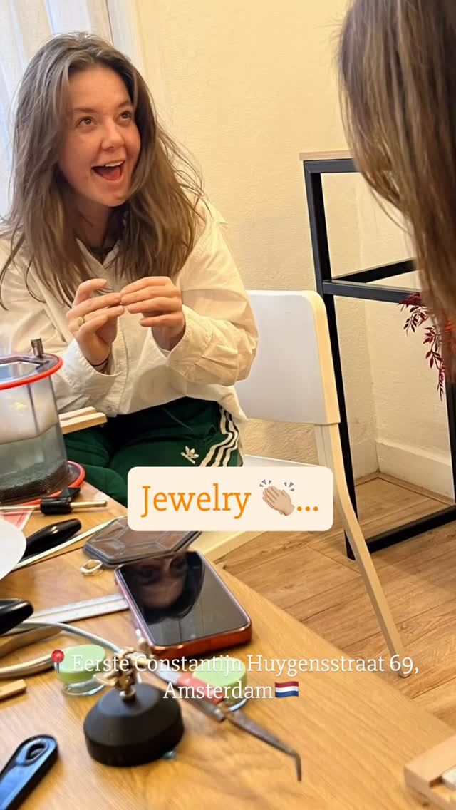🇳🇱If this is your vibe: Let’s make a handmade piece of jewelry together 😍 See you soon? #amsterdam #thingstodoamsterdam #workshops #experience #solidgold
