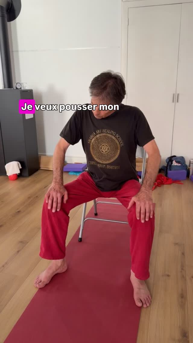 Ondulation du rachis.
Éveil et détente profonde du rachis assis sur une chaise. La clé est l’utilisation des bras puis des jambes afin de mobiliser le dos.
Bonne pratique ! À pratiquer et à pratiquer encore !
Vidéo extraite d’un de nos séminaires de Yogathérapie à thème. Rejoignez nous ! Notez INFO en commentaire pour connaître notre planning.
#cathetsergeyoga #yogatherapie #chairyoga #mobility #dos