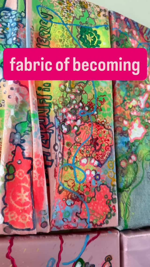 These canvasses had a life before … they became a part of the visual narrative. “Exploring the fabric of becoming”. A recent experiment with preloved cloth.#imkekeicher