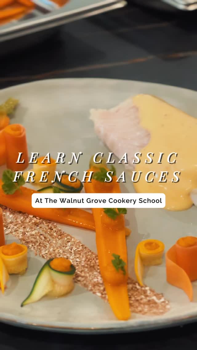 🥄 New Year, New Skills!
Start 2026 cooking like a French chef with Chef Eric at Walnut Grove Cookery School.
Discover the art of classic French sauces,
From rich, velvety foundations to the perfect finishing touch that elevates every dish.
Learn hands-on in France, step-by-step, guided by a chef passionate about sharing his secrets.
👨🍳 Join our next cooking retreat
🔗 thewalnutgrove.fr
#frenchcooking #walnutgrovecookeryschool #cookingclass #foodtraveller