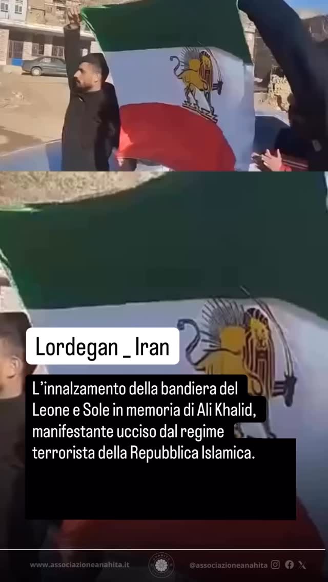 La lotta per rovesciare il dittatore continua in Iran, persino durante il funerale di un combattente che ha sacrificato la propria vita per la libertà dell’Iran.
#iranrivoluzione2026