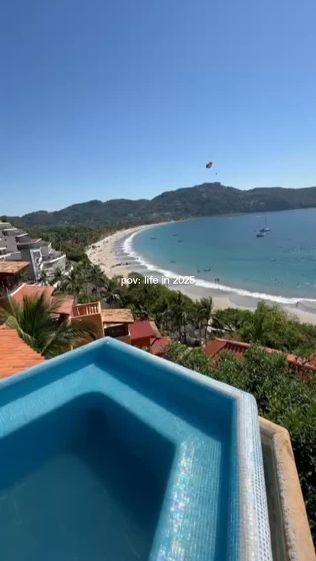 2025 nos regaló atardeceres, huéspedes increíbles y muchas historias frente al mar.
Cada check-in fue una nueva experiencia y cada despedida una promesa de volver.
Gracias por elegirnos para vivir Ixtapa Zihuatanejo como se debe: con calma, sol y momentos que se quedan 🤍
Vamos por un 2026 aún mejor.
🌴✨
#Recap2025 #IxtapaZihuatanejo #AirbnbLife #Hospitalidad #MomentosQueSeQuedan