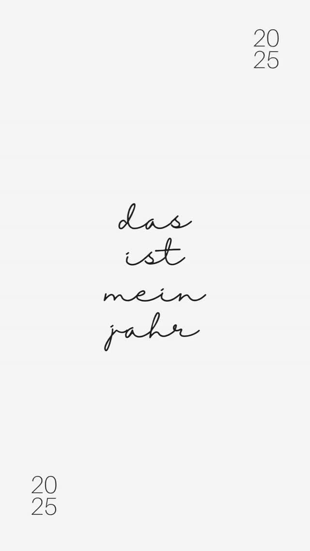 Der letzte Schritt für meine OP zu Beginn des Jahres, ein Autounfall, aber auch Eigentum gekauft, renoviert, ein kleiner Urlaub, gemeinsame Momente und ein schönes Jahresende.
Ich finde, wenn man einen solchen Jahresrückblick macht, sieht man erst einmal, was alles passiert ist. Die Zeit vergeht so schnell. Bei manchen Geschehnissen dachte ich gar nicht mehr nach oder dachte, dass sie im Vorjahr waren.
❤️