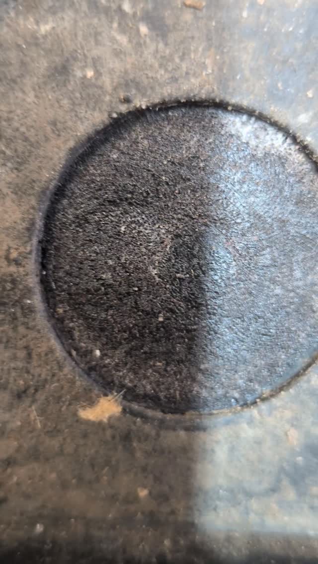 This pair of Timberlands got the Vibram treatment. With a new lightweight midsole these boots will be comfy and grippy
#timberlands #vibramrepair #bootrepair #shoerepair #cobbler