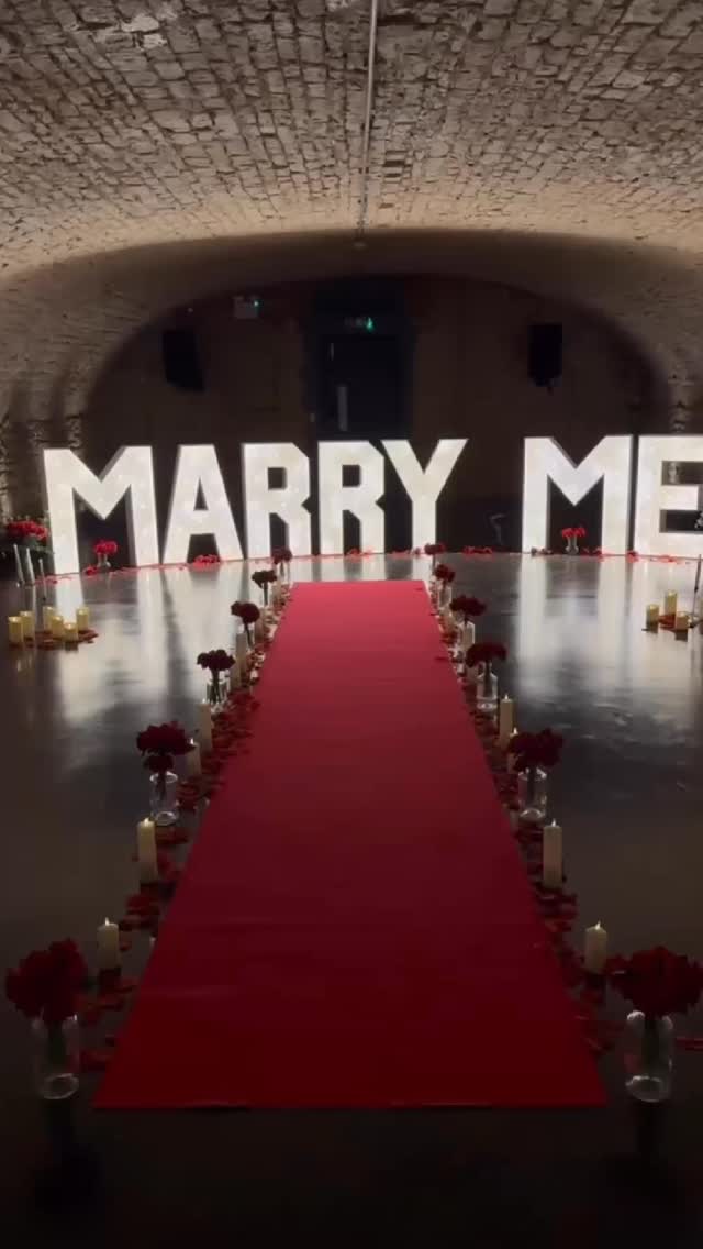 A year of love, magic, and unforgettable proposals โจ
Thank you to all of the wonderful photographers who captured these gorgeous photos ๐ธ
#cotswolds #proposalideas #theknot #engaged