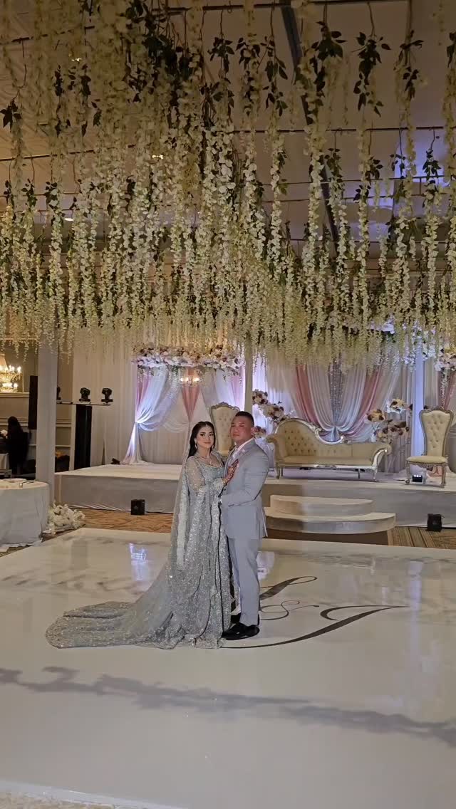 When the Ceiling Becomes the Design!!
#weddingdecor #weddinginspiration #stagedecor #stagedecoration #southasianweddings