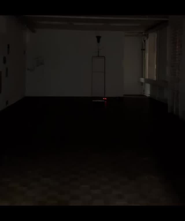 «Radikal» Linie als Stimme
8.1. – 30.1.2026
Olga Antonova / Carmela Gander / Lotta Gadola
Susanne Henning / Patricia Jacomella-Bonola
Gian Kaegi / Anna Sabina Zuerrer
Monica Germann & Daniel Lorenzi / Alexander Obretenov
Pablo Haller / Johanna Rast.
Vernissage: Do 8.1.2026, 18.30h
Begrüssung: Karyna Herrera,
Multimediakünstlerin und Kuratorin
Ansprache: Einführung in das Thema
«Radikal» Linie als Stimme
Monica Germann & Daniel Lorenzi, Künstler:innen & Kurator:innen
Performance: «Das Zeigen des Momentums»
Monica German & Daniel Lorenzi
Rahmenprogramm: Sa 17.1.2026, 14 – 17h
«Die Linie als Stimme», Zeichnen mit Gian Kägi, Kunstschaffender und
Kunstvermittler
Anmeldung bis am 14.1. : gian.kaegi@gmail.com
Finissage: Fr 30.1.2026, 14h
18.30h Spoken Art Performance: «Zeichen einer Wendung»
Pablo Haller
Alexander Obretenov
Baselstrasse 74_CH–6003 Luzern
www.b74-luzern.ch